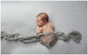 newborn baby photographer