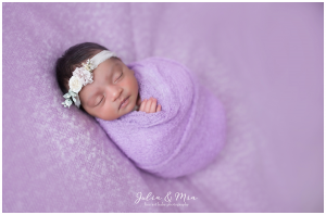 julia and mia baby photographer