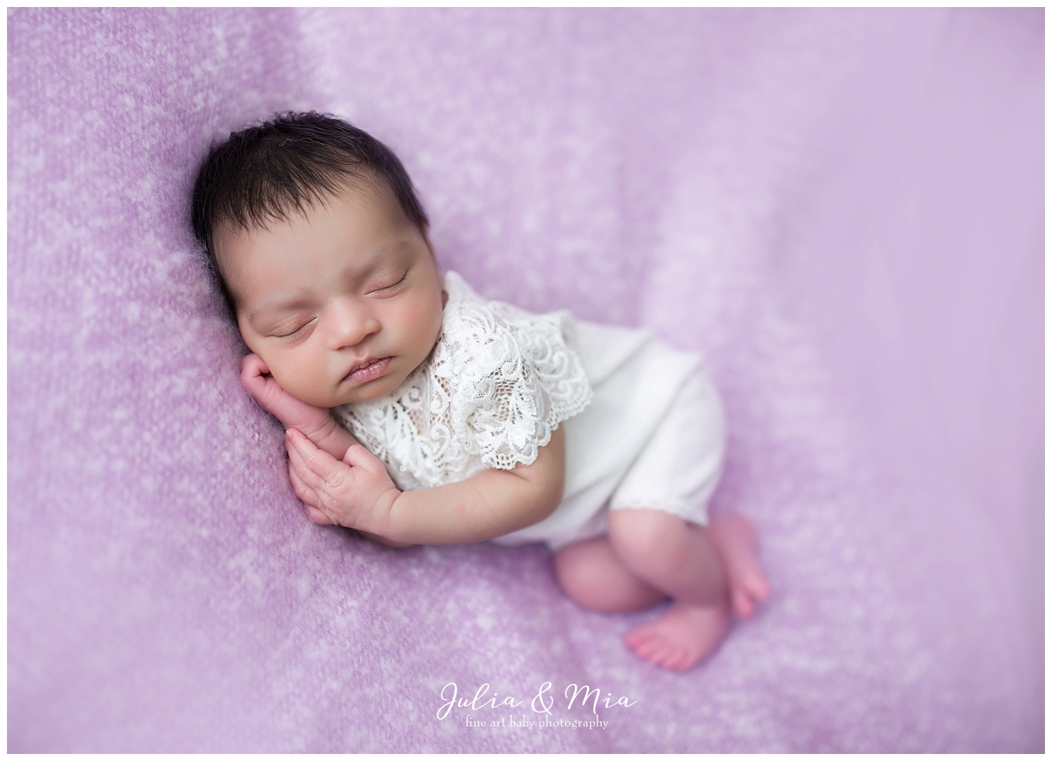 newborn baby photographer