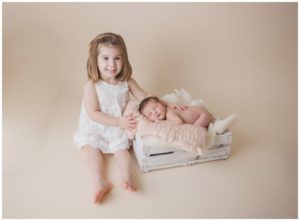 sibling newborn photography