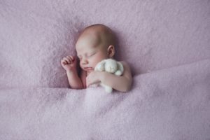 newborn baby photo bed snugglie bunny