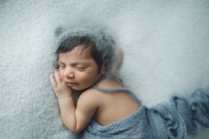 baby newborn blue boy bear hat photography