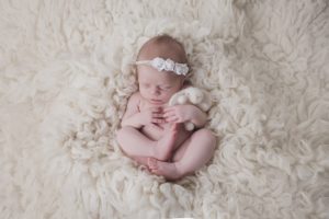 natural newborn baby photography cream curled pose head band natural bunny