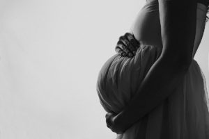 backlit dress pregnancy maternity photography photographer bump